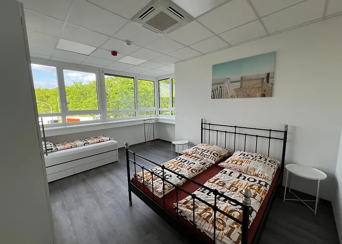 Driver Rooms 旅馆 *